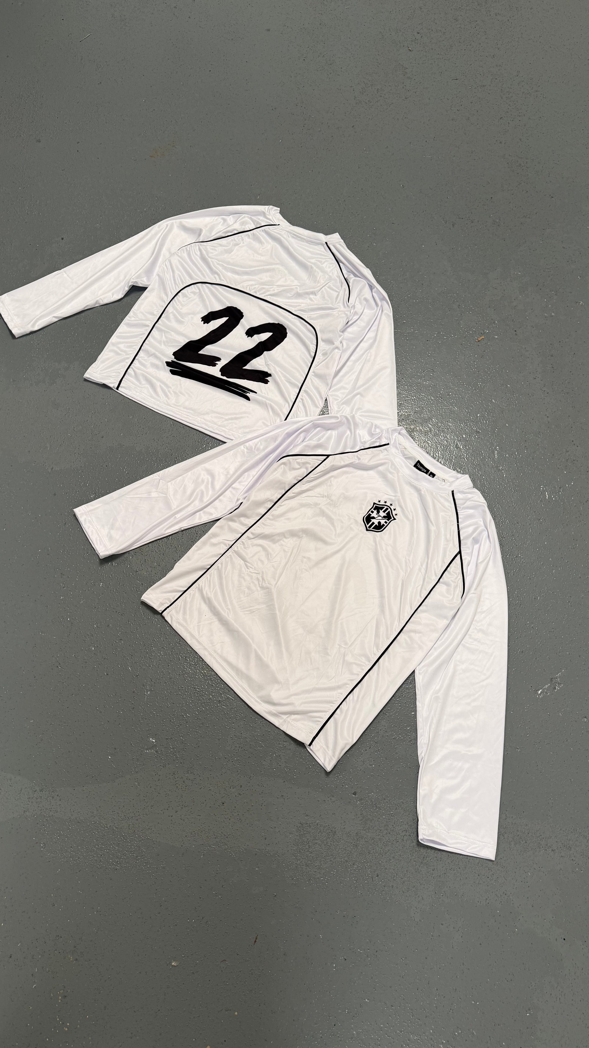 BRAZIL WHITE 22 FOOTBALL TSHIRT (LONGSLEEVE)