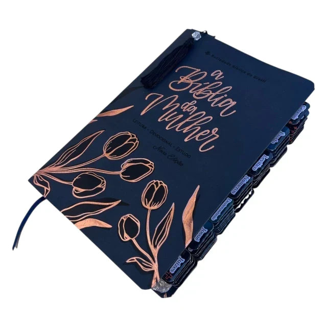 Bíblia da Mulher de Estudos Preta Aston Grande com Abas e Marca-Páginas (NAA)